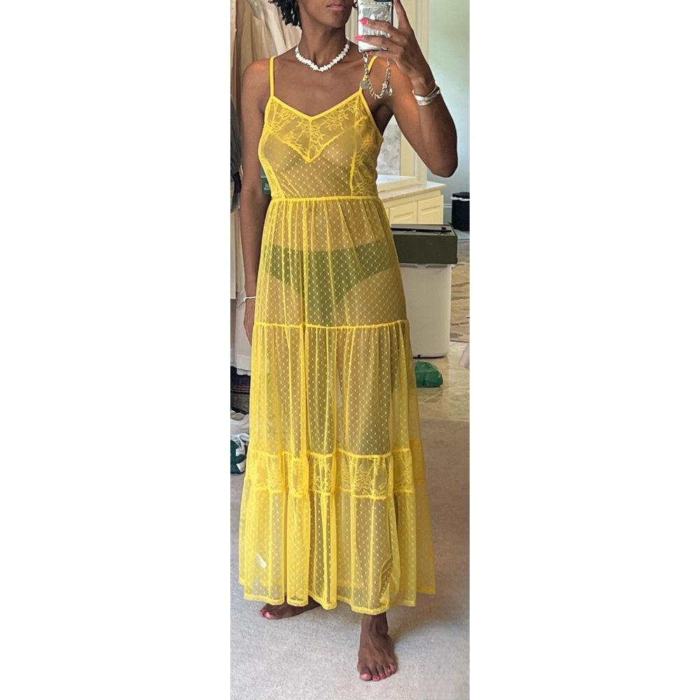 Elegant Yellow Lace Maxi Dress